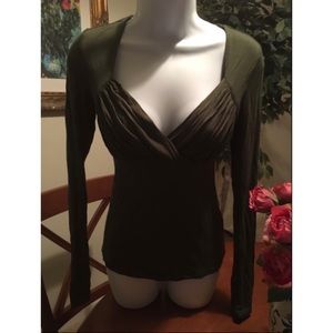NWOT Gorgeous Green Sweetheart Long Sleeve Top